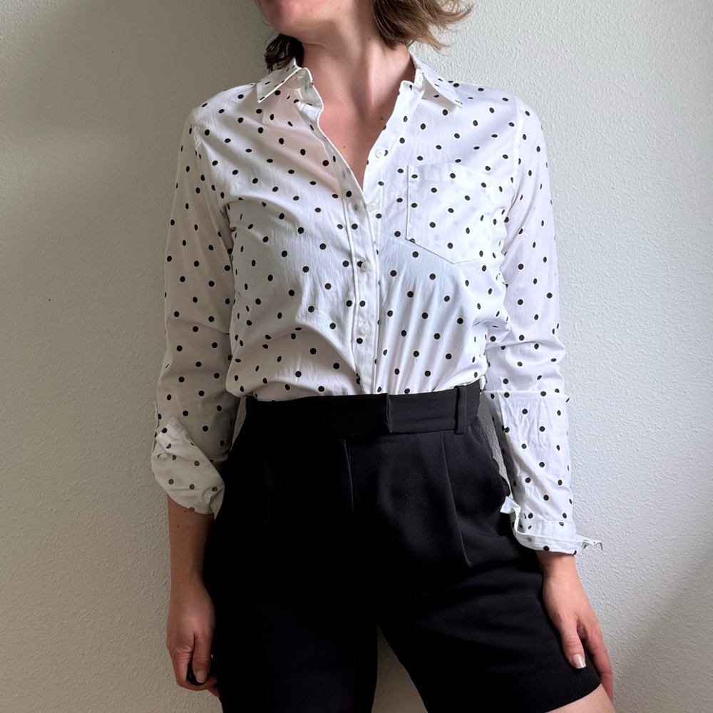 Croft & Barrow Black & White Polka Dot Women’s Button Down Shirt size PXS